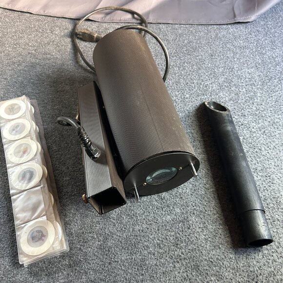 Trim A Home All Year Round Outdoor Light Projector 29 Image Holidays Seasons - Picture 3 of 16